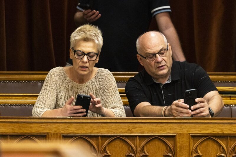 Császár Attila és Csete Beáta a köztévéből oda kerültek, ahová valók – Magyarország Kincsei
